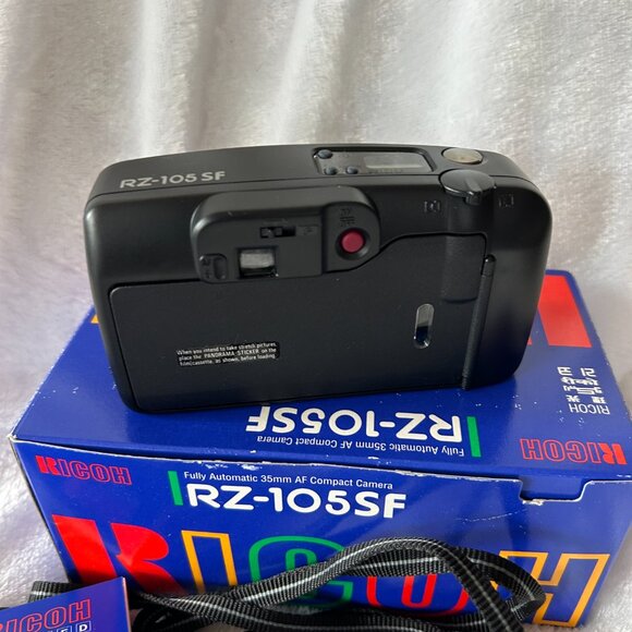 Ricoh Fully Automatic 35mm AF Compact Camera VTG With Box Manual Strap Works - Picture 7 of 8
